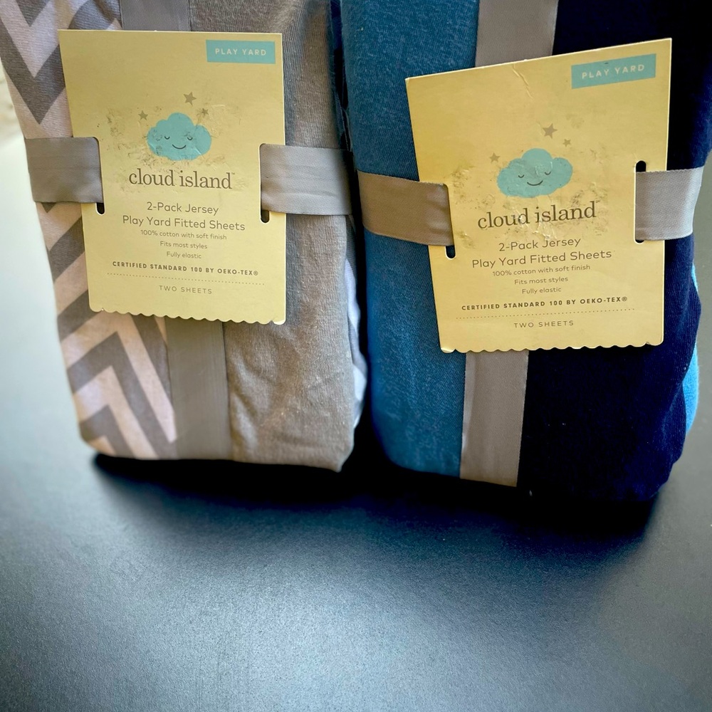 NWT  Cloud Island Crib Sheets